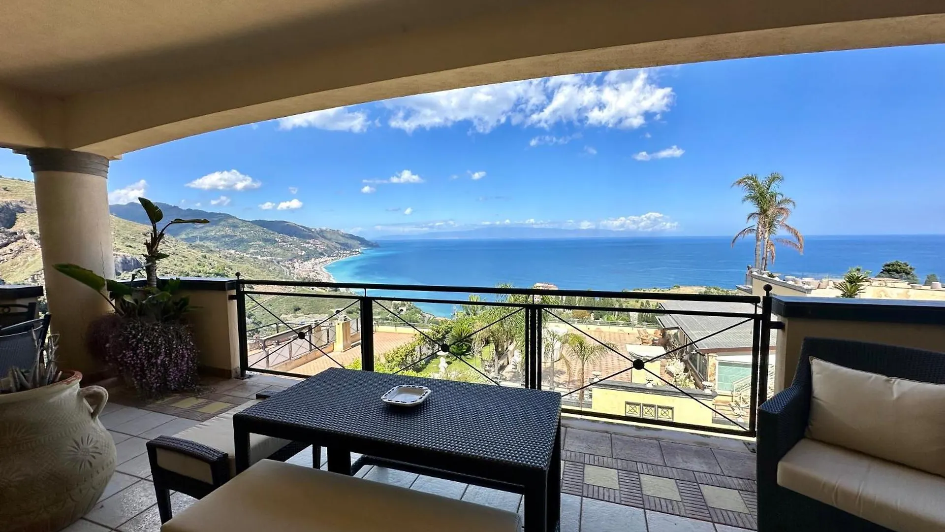 La Suite View By Taormina Holidays In Taormina Center 0*,